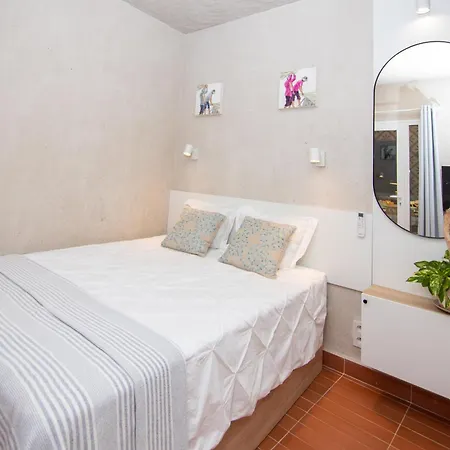 Apartment Fiesta Y Siesta